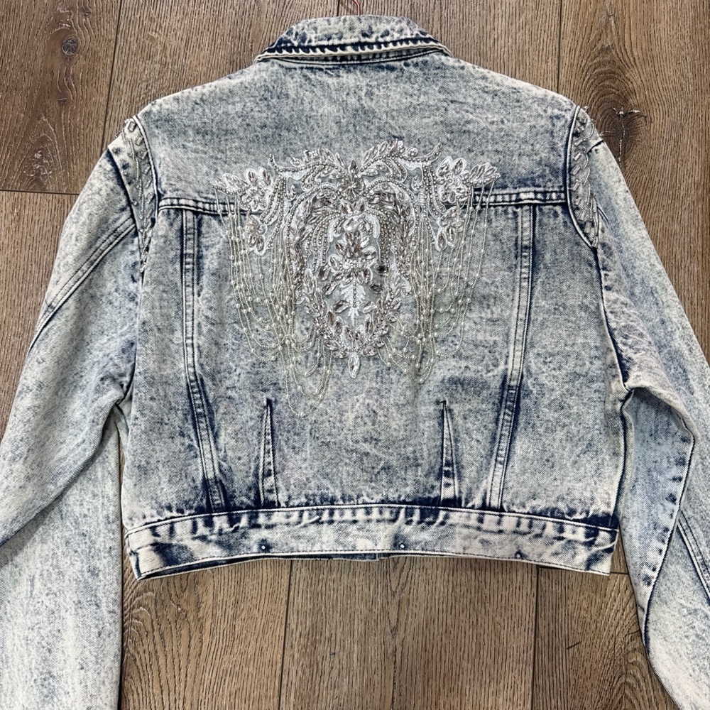 Embellished Acid-Wash Denim Jacket - White/Gray